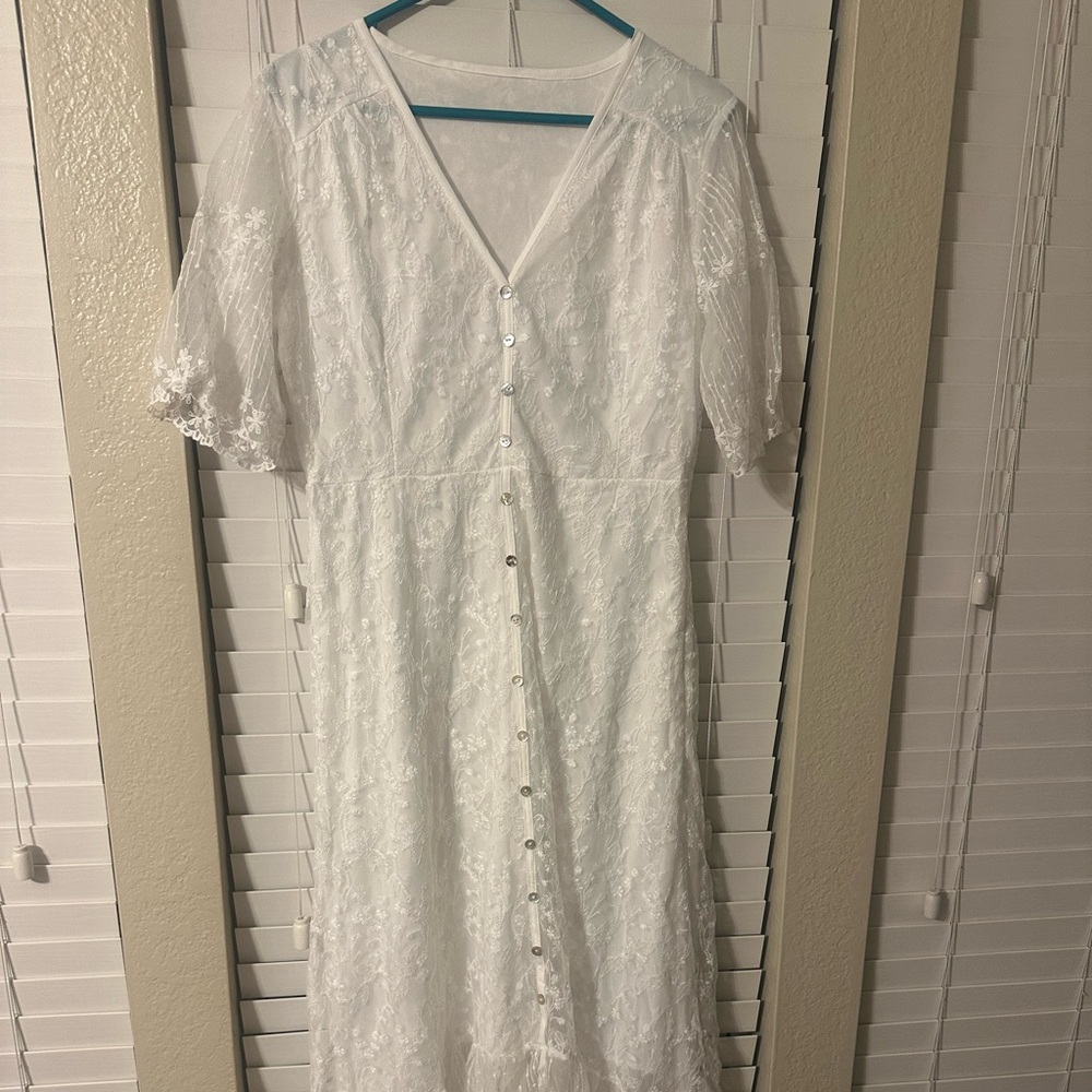 White Lace Button-Front Women’s Dress